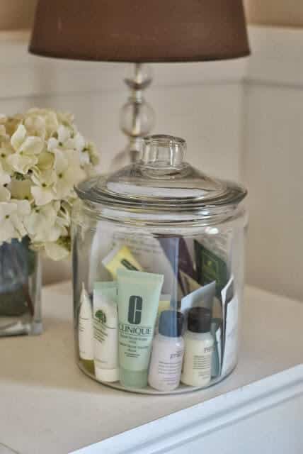guest room jar