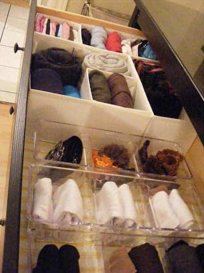 Arrange clothing in dollar store condiment trays